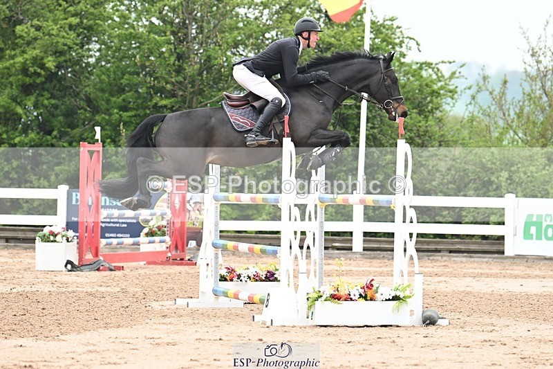 250424-121753-04245 - Cls 21 - 1 Star Gold Tour