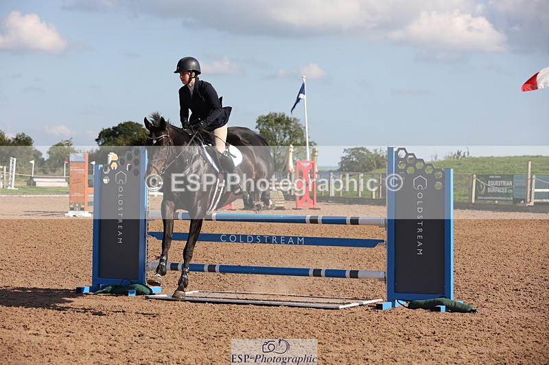 230915A-155503-02976 - Cls 6 Snr 1.05m Derby