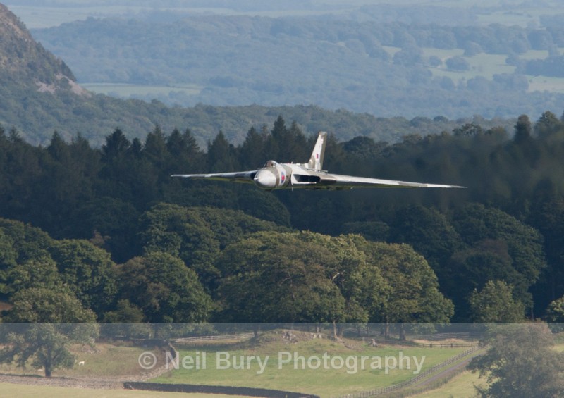 Vulcan XH558 - Published Images
