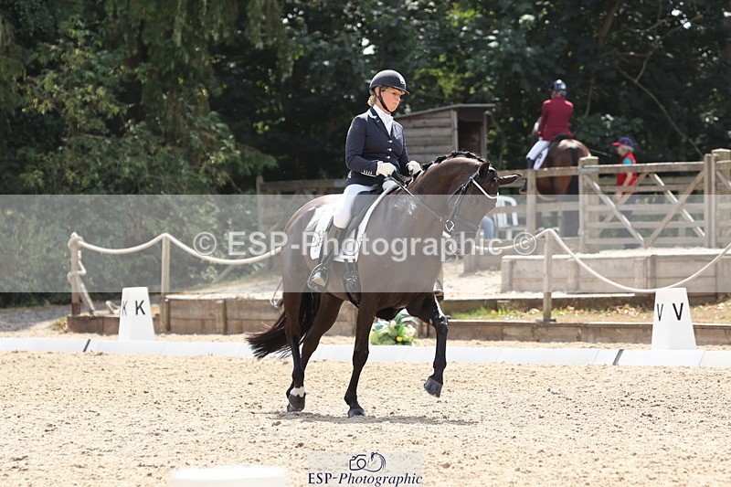 250809A-144406-04371 - 028-Sameera.RahmatallaForget.Me.Not.NE