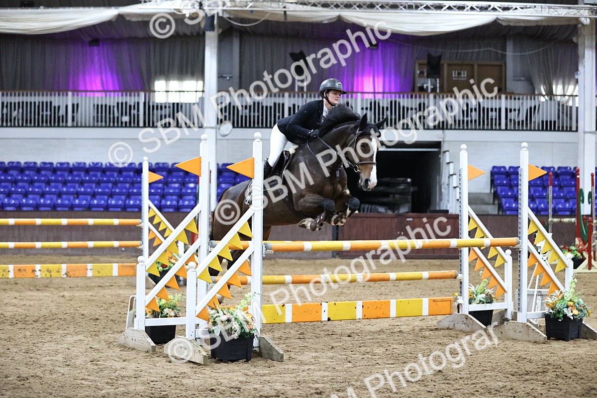 SBM_002016 - Class 4 - Senior Newcomers - 1.10m Open