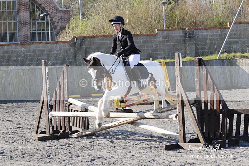 _EST0150 - Bourne Valley Riding Club Winter Showjumping 27/03/22