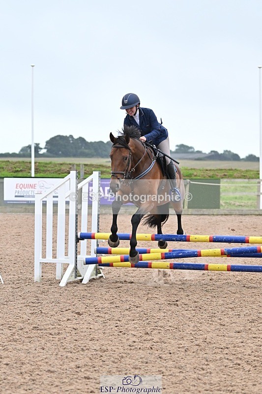 240813-182040-00636 - Classes 5 A&B & 6 80cm