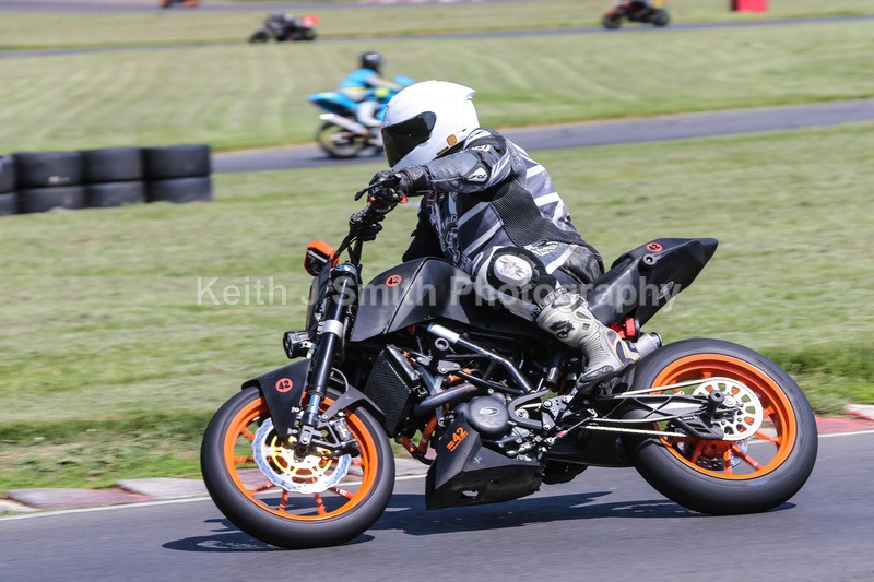 1KJS1051 - Sport