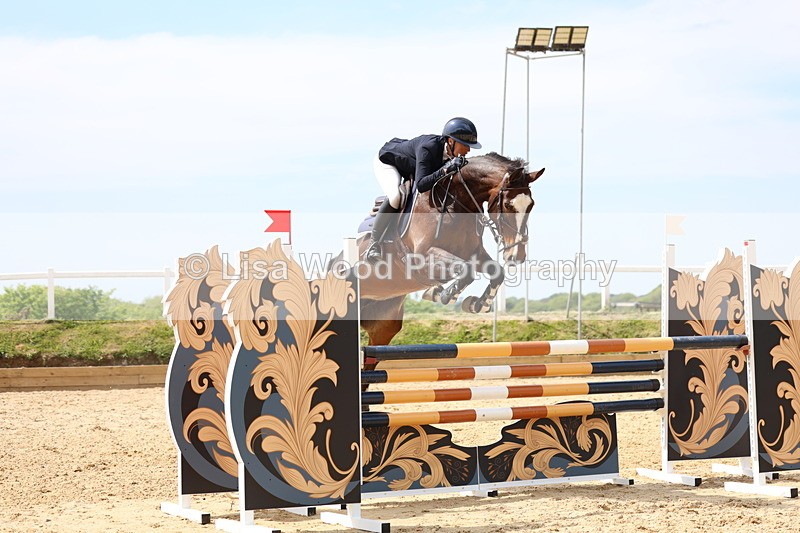 3E7A7164 - Class 7: Senior Newcomers/1.10m open