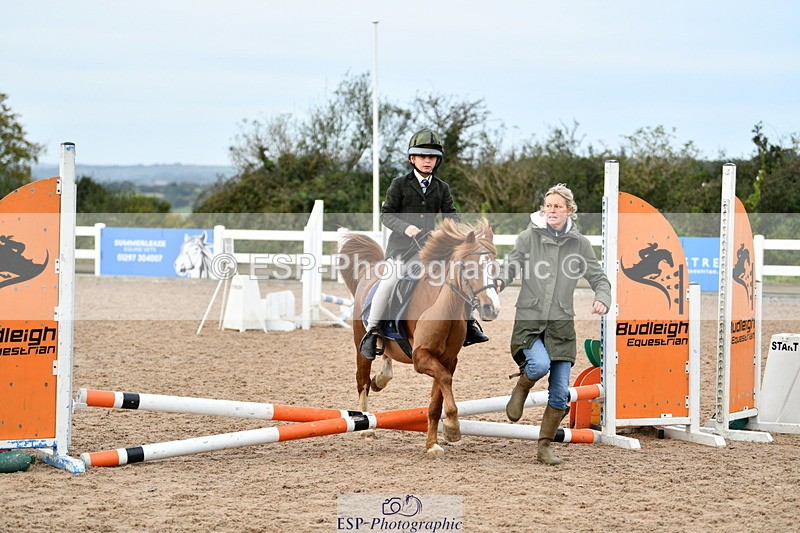 241013B-093932-00239 - Cls 1 Clear Round