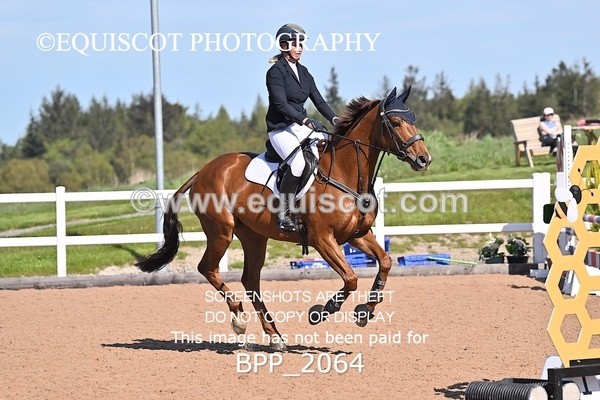 BPP_2064 - CLASS 3 - FRI - Senior British Novice/90cms Open
