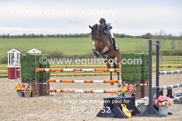 BPP_0752 - CLASS 9 SAT Senior Newcomers/ 1.10m Open