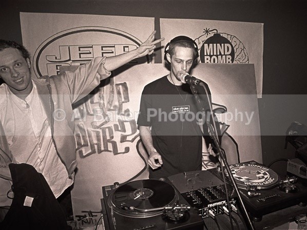 10 ganiyu  rufmouth - Style Warz (the 4 elements) @ elemental 01.12.99