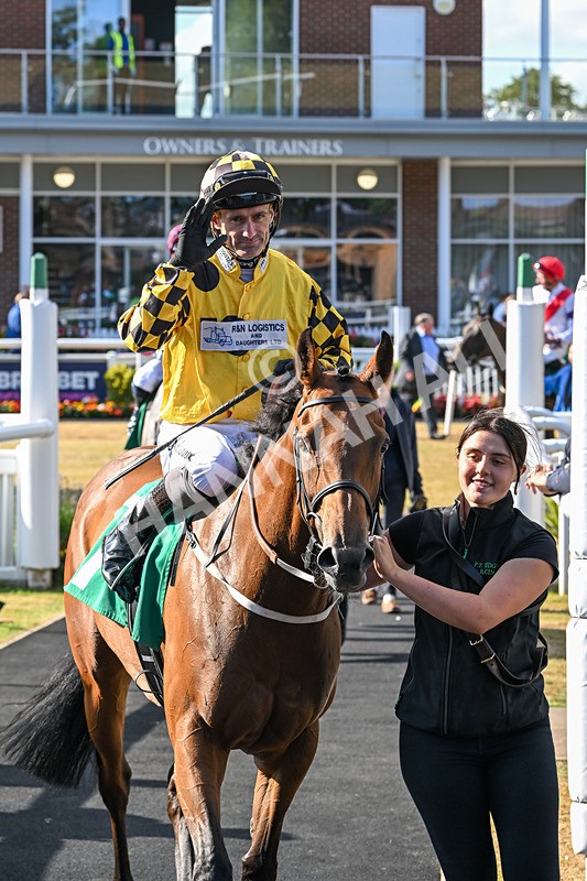 020725-Race 8-Mrs Trump-3558 - Race 8