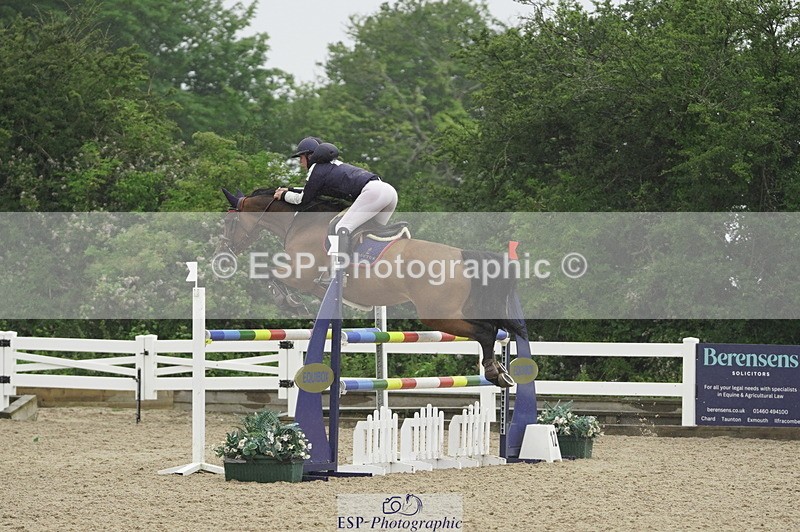 230722A-113128-08853 - Cls 19, 1 Star Silver 1.20m