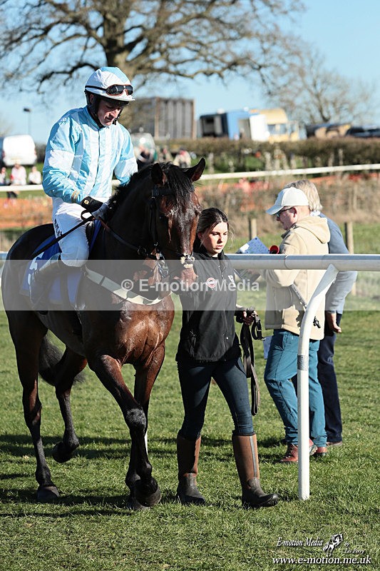 PtP 210326 950 - VWH Cirencester Races 21/03/26