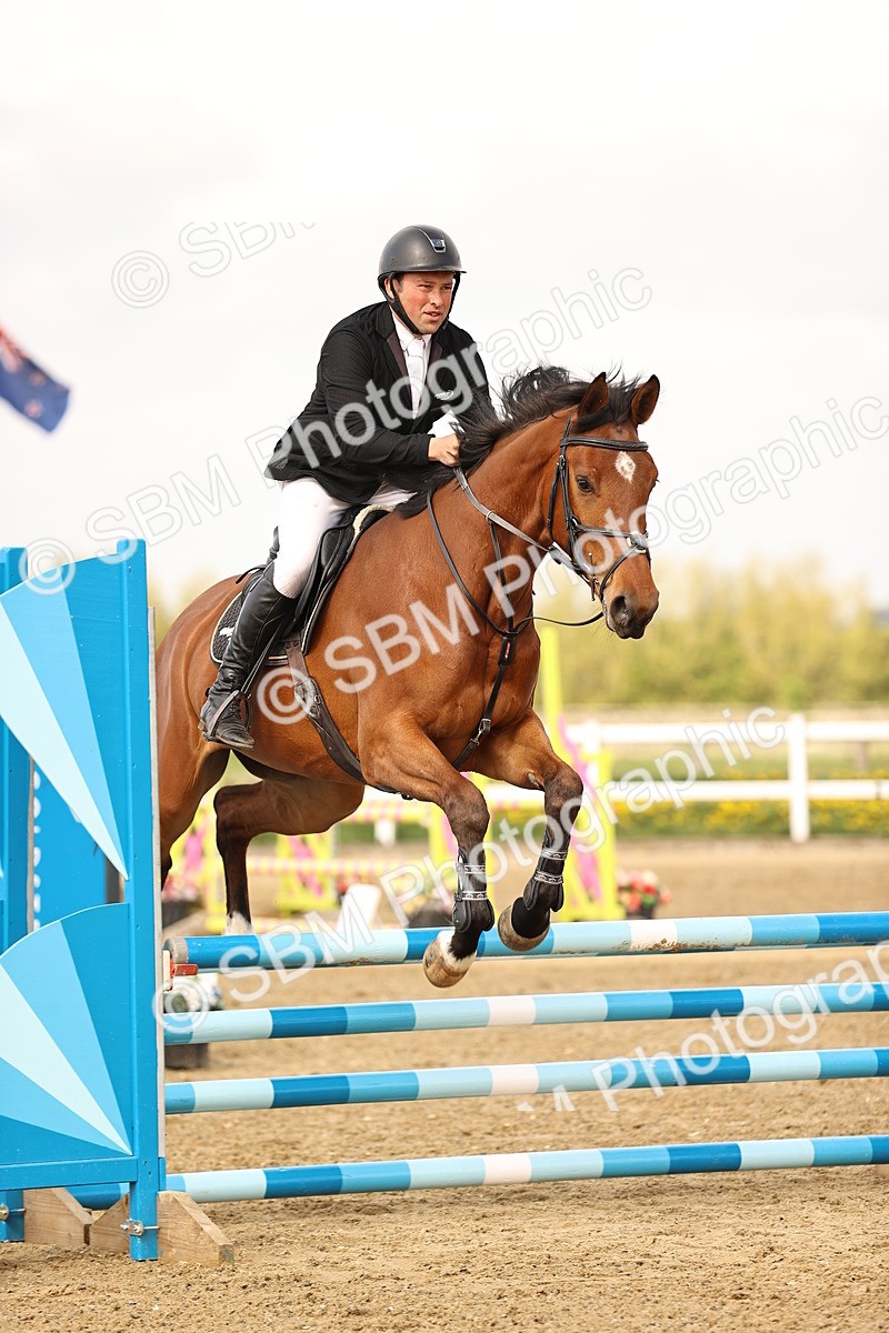 SBM_5126 - Class 9 - Senior British Novice - 90cm