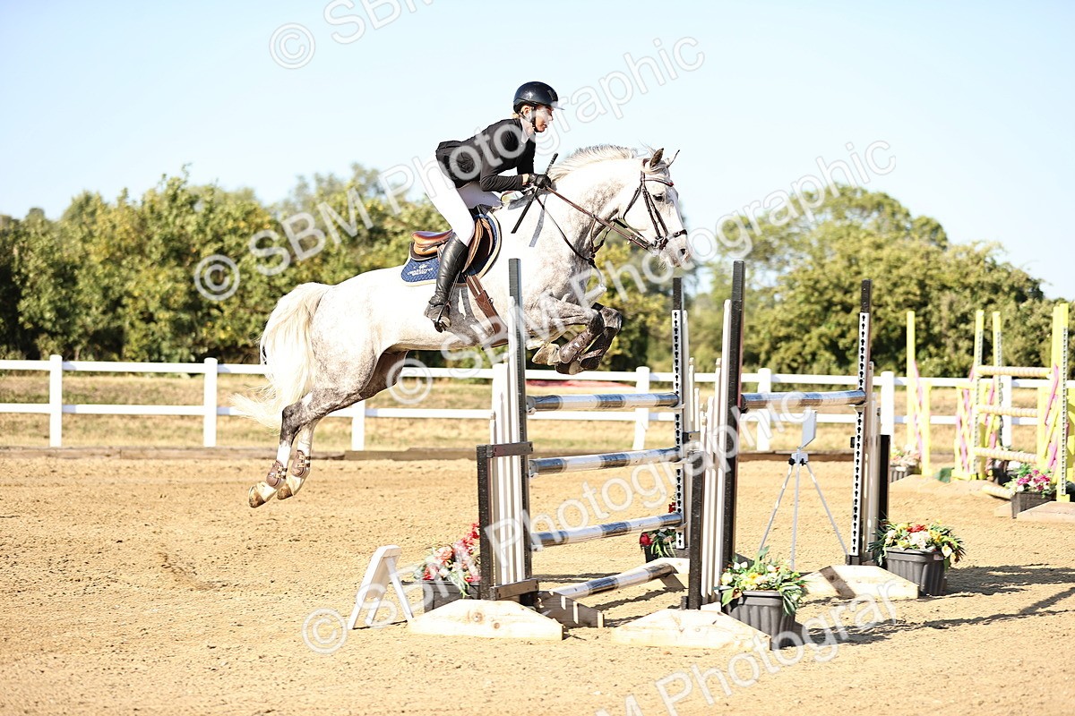 SBM_015928 - Class 18 - Senior 1.35m Open