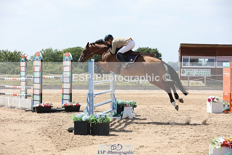 250725-140942-03188 - Cls 3 Snr Foxhunter