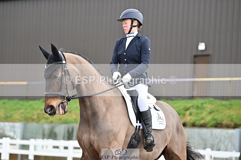 240218A-101956-05484 - 119-Shona.Mclauchlan-Diamond.Darco