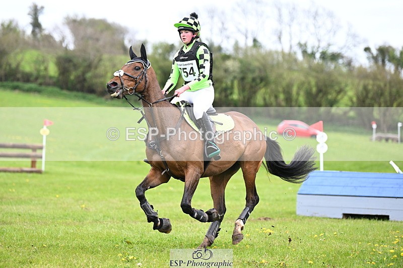 250419-142007-11925 - 754-Caitlyn.Faull-HAY.THERE.MONA