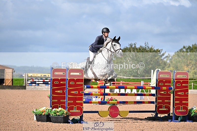 250912-103403-03928 - Cls 15 Snr Foxhunter