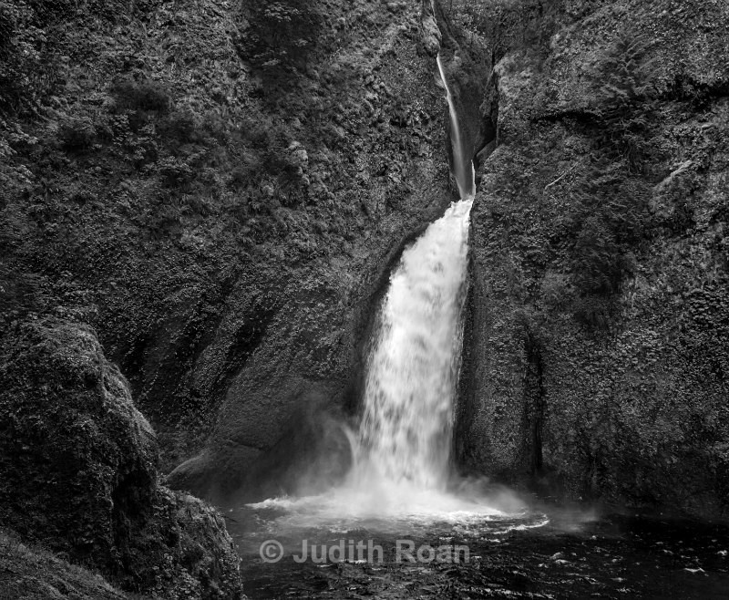 Wahclella Falls - Pacific Northwest