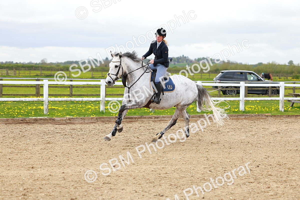 SBM_002552 - Class 10 - Senior Newcomers - 1.10m