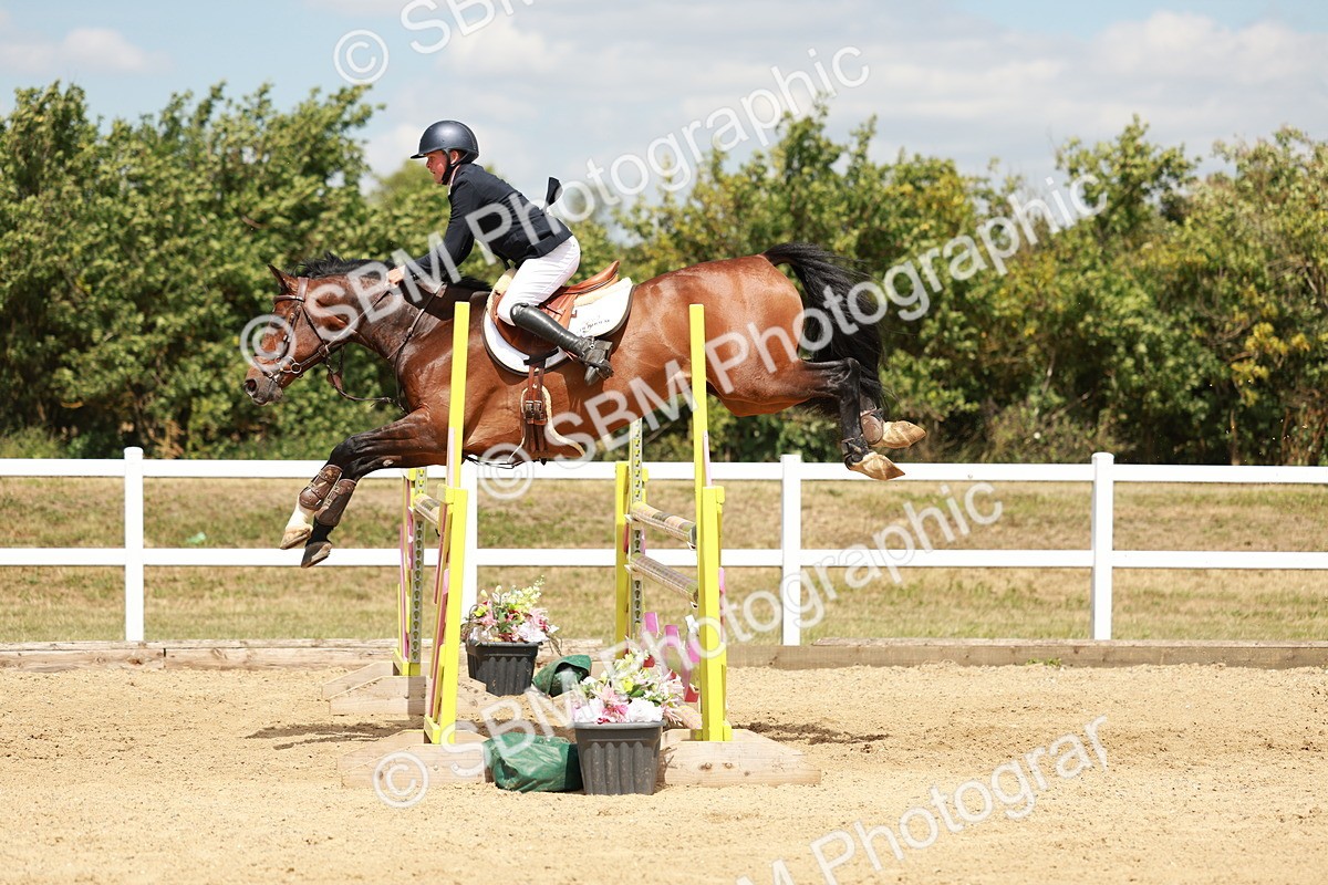 SBM_007669 - Class 3 - Senior Newcomers - 1.10m Open