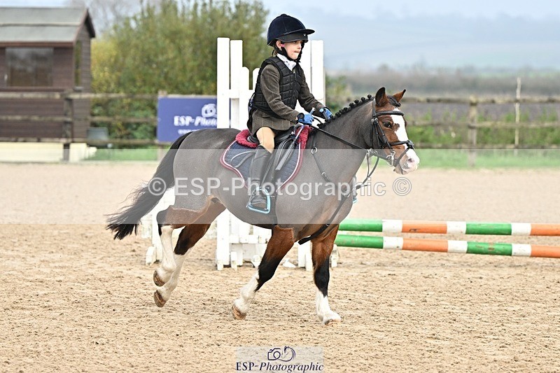 241110-102809-00309 - 40cm Showjumping