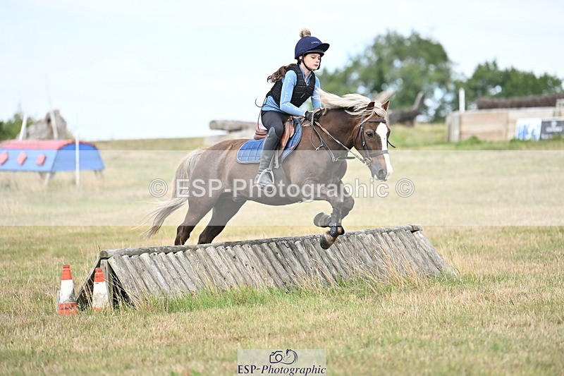 250821B-112758-00305 - Group C - Laraine