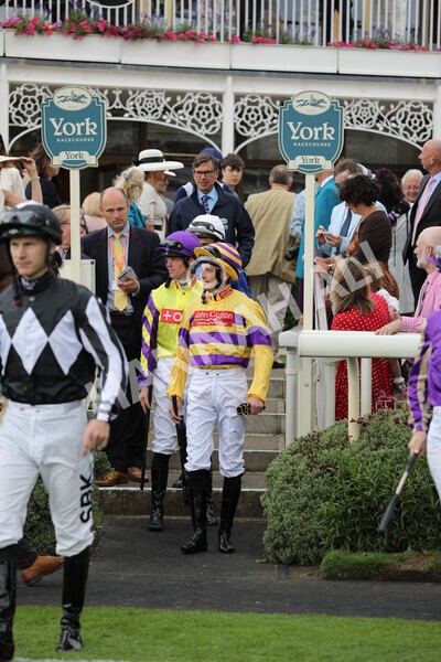 yr18082022r6-11 - Race 6 4.45 pm OR8wellness ebfstallions Nursery Handicap