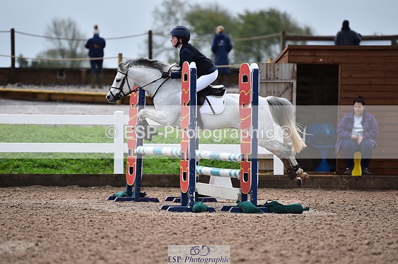 231029A-103556-02345 - 70cm Pony Intro