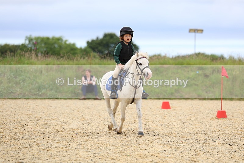 3E7A9778 - Pole Bending