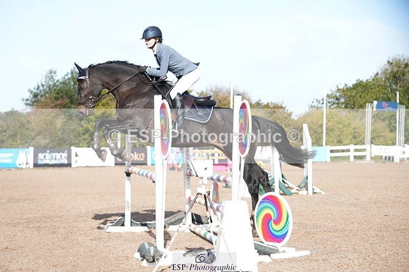 251004-103230-01795 - Cls 15 British Novice and 90cm Open