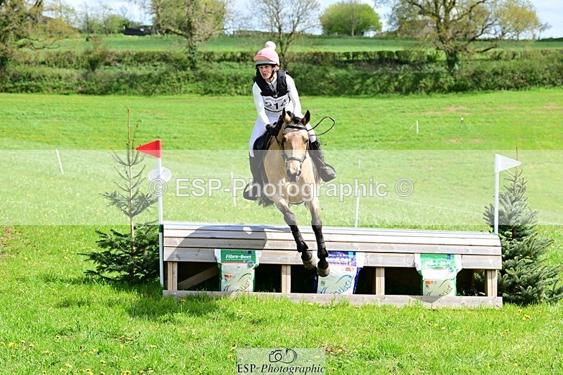 260418-133741-04637 - E-214-Fiona.Lewis