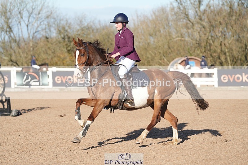 251130-112408-01056 - Cls 5 Pony Discovery & 90cm Open