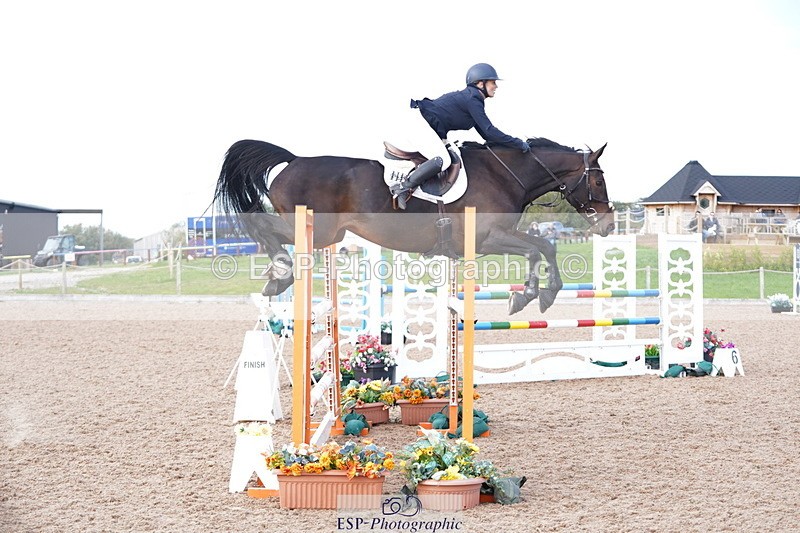 241005A-155742-05125 - SAT Cls 12 Snr Fox & 1.20m Open