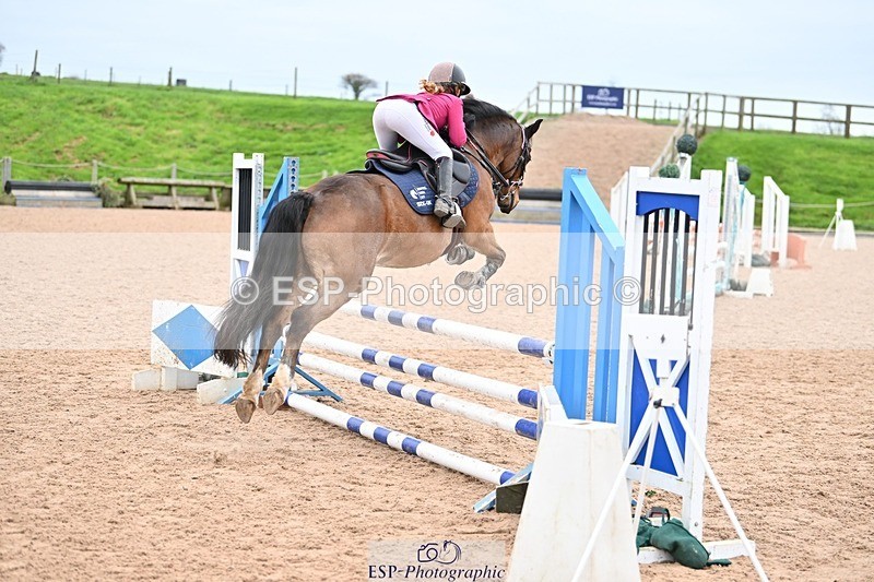 241116X-125122-02110 - Cls 32 A&B Stepping Stones