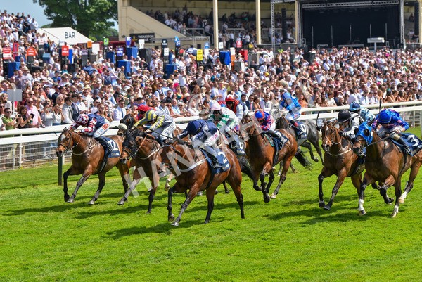 270523-Race 3-Chipstead-4230 - Race 3 2.40pm William Hill Epic Boost Handicap