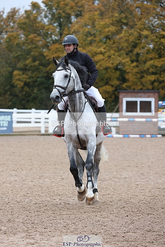 231112A-133528-04543 - Cls 20 Newcomers & 1.10m Open