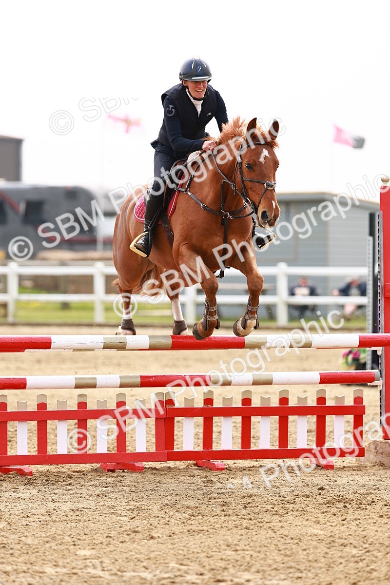  - Class 17 - Senior 1.05m