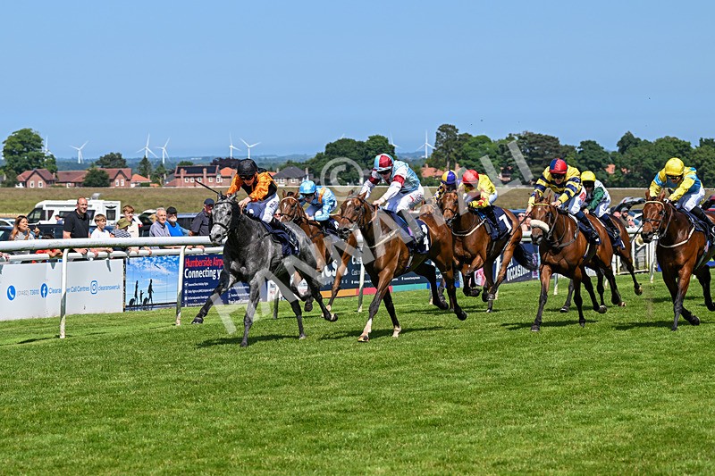 250624-Race 3-Island Native-5407 - Race 3