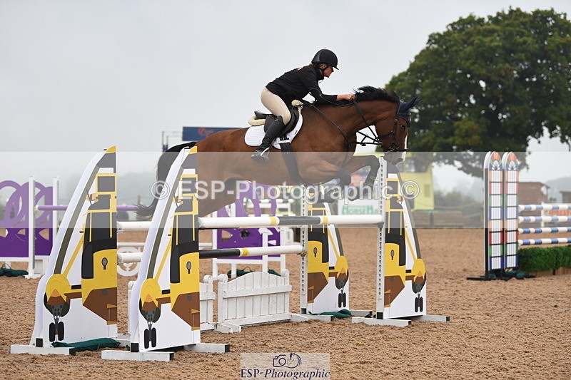 230916A-103638-03852 - Cls 14 Snr Foxhunter