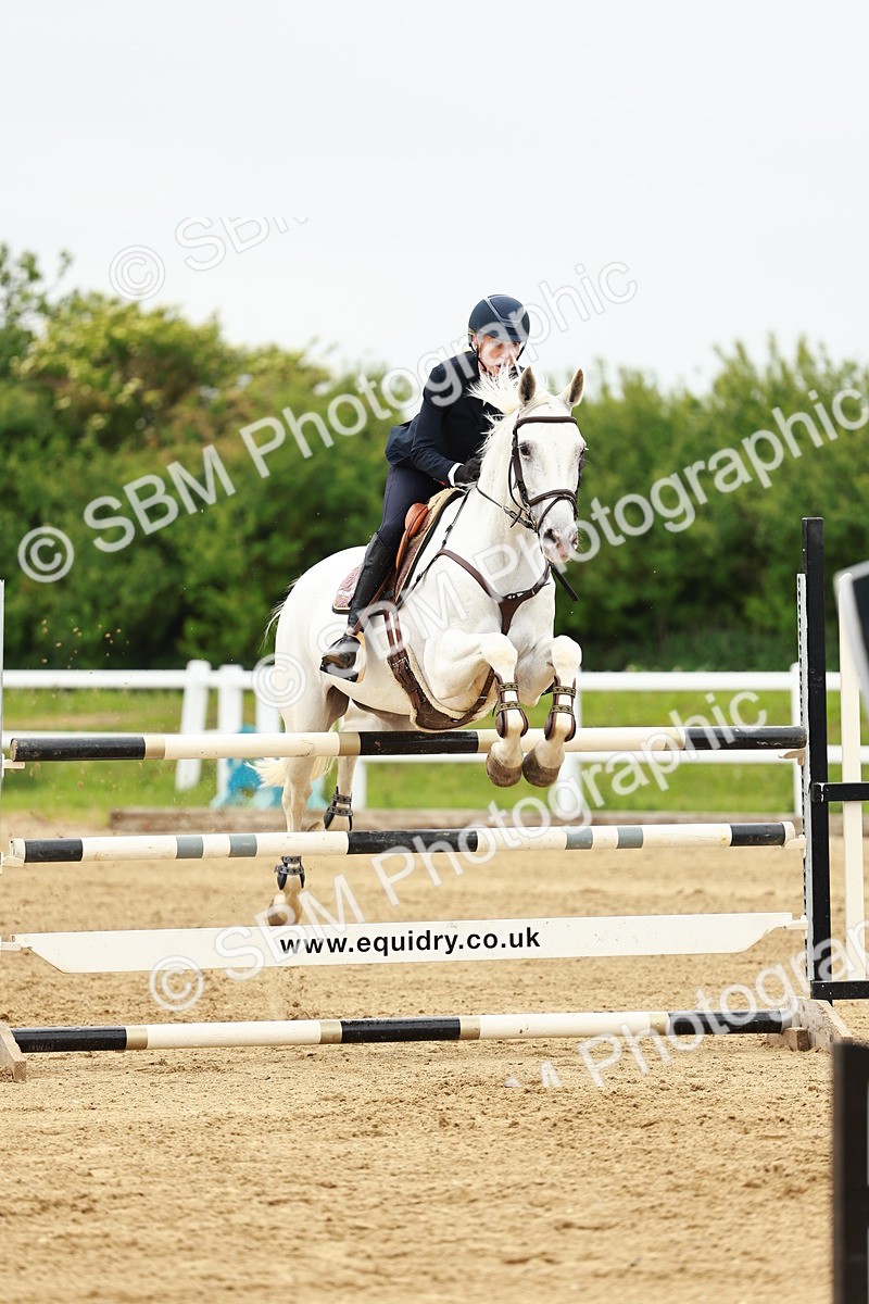 SBM_001084 - Class 5 - Senior Foxhunters - 1.20m