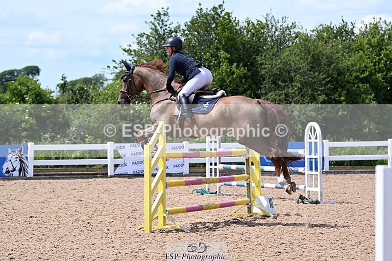240619A-142043-00548 - Cls 4 Snr Newcomers and 1.10m Open