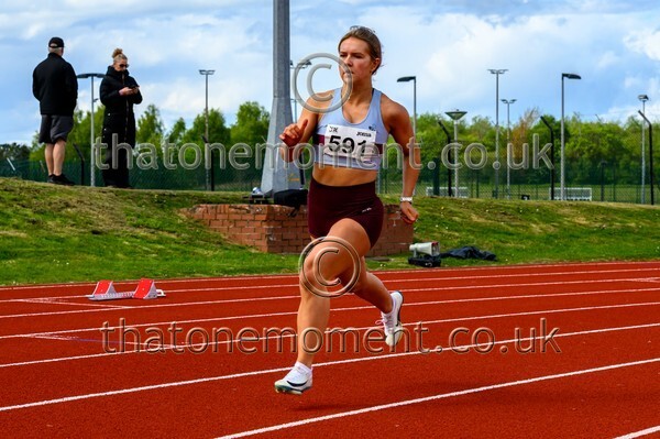 Natopener26-919394 - Track Female