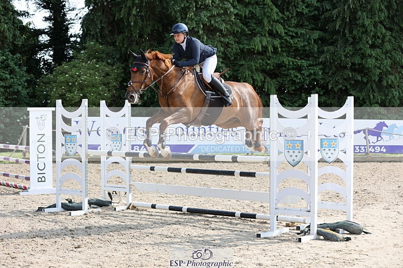 250614A-163650-08360 - Cls 30 1.05m Amateur Q and Open