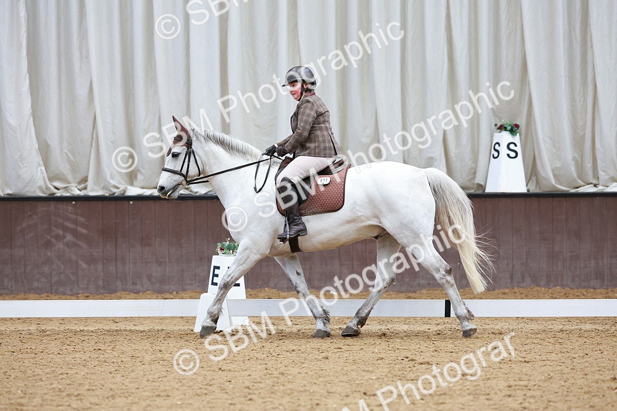 SBM_003515 - Class 15-16-18 - Novice 3-Elementary 1-PYO