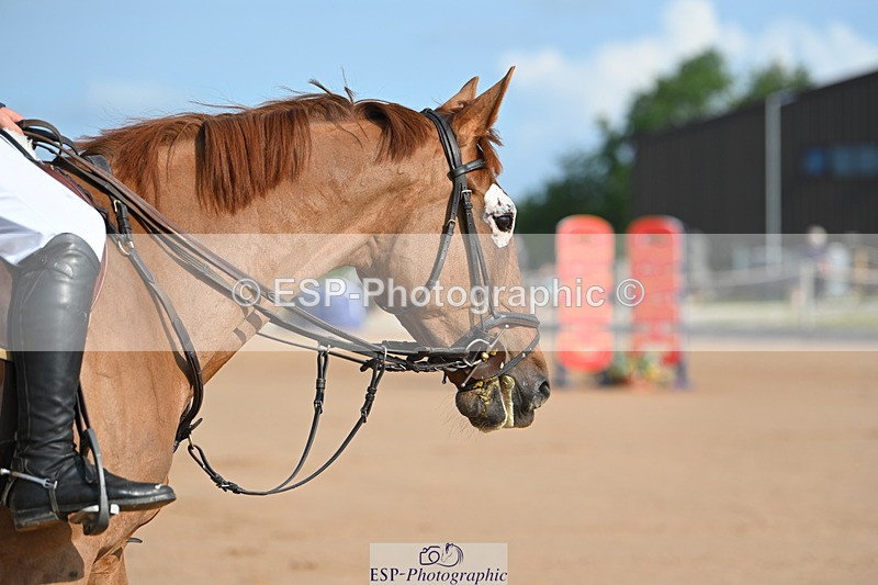 230721A-085814-04817 - Cls 2, 2 Star Small 1.30m