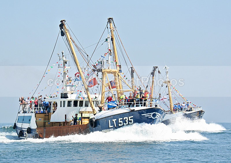 060617 BRIXHAM TRAWLER RACE LT535 IMG_9582 - BRIXHAM TRAWLER RACE 2006