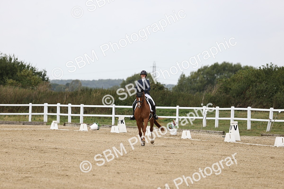 SBM_017427 - Class 14 - Novice 23 - 13.52-14.55