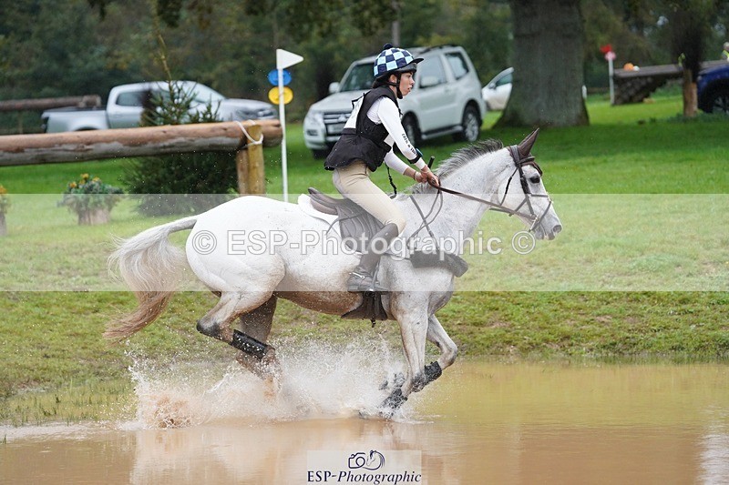 231021-104854-13887 - 646-SKIPTOTHEGOODBIT-Sophia.Mcdonald-SC+XC