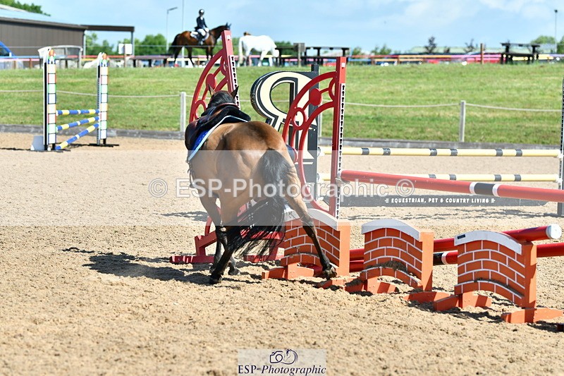 230624A-101946-00265 - Cls 37 Springboard 128 + 138cm